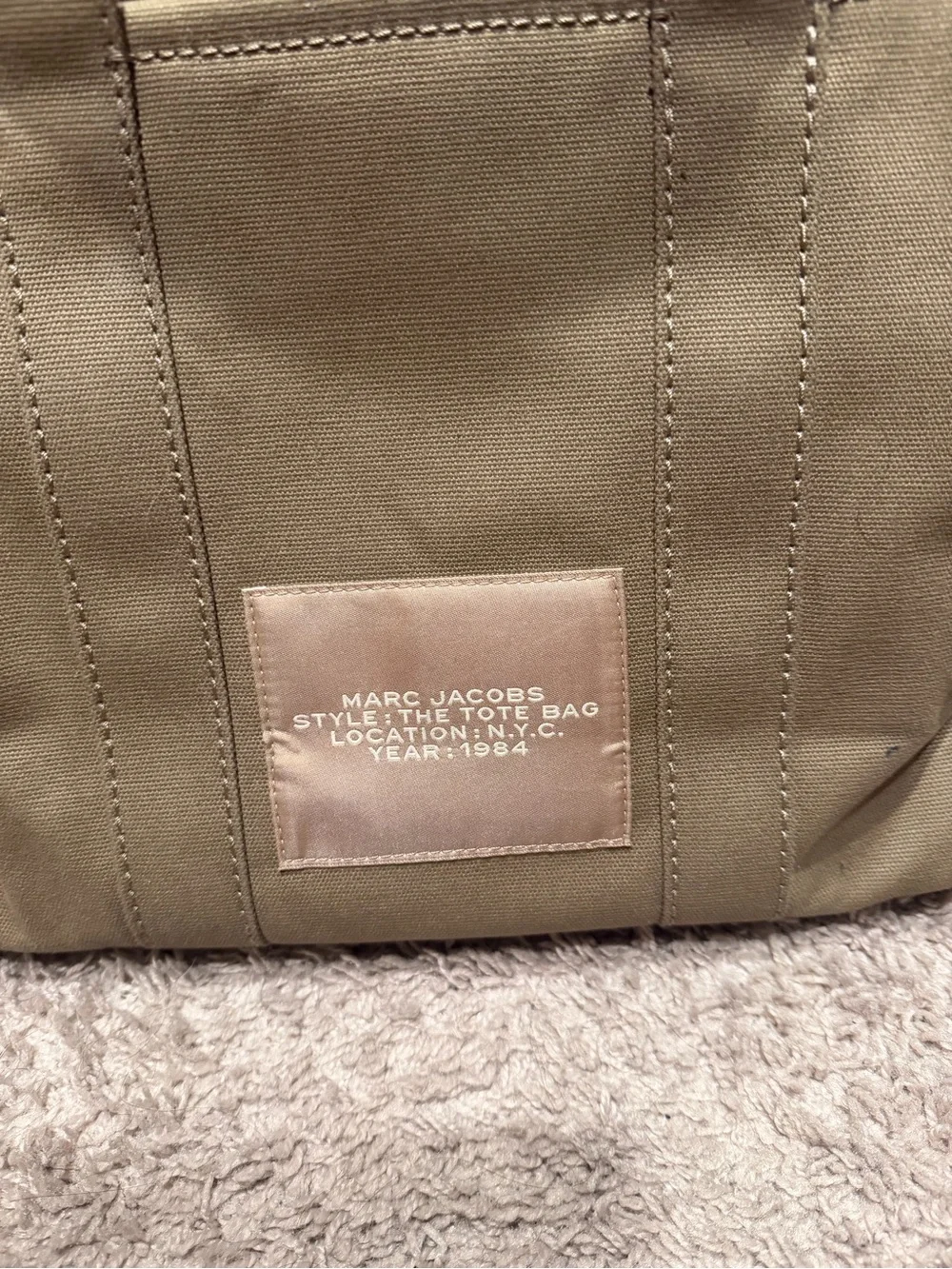Marc Jacobs The Tote Bag in Olive Green medium